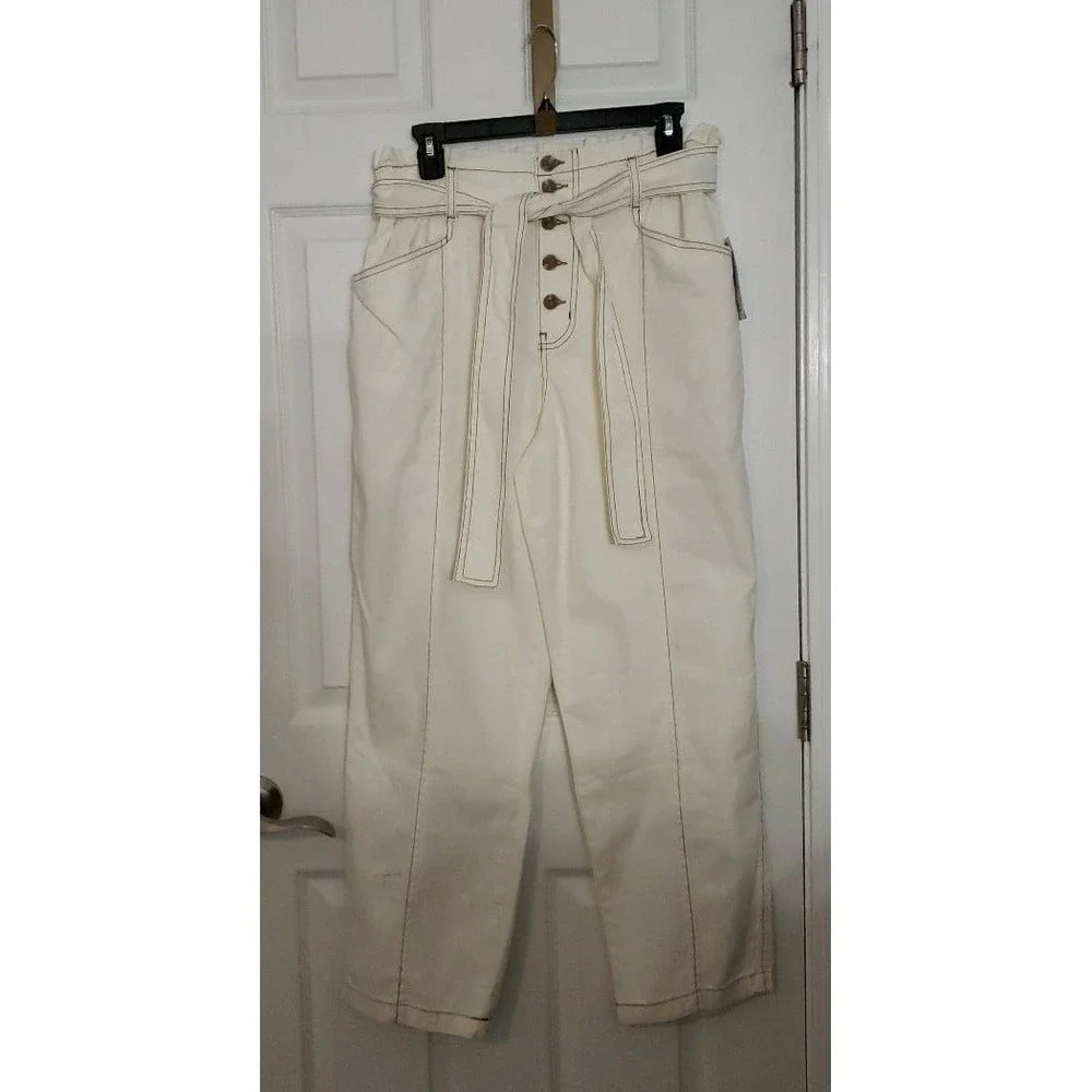 Time and Tru‎ Womans White Demim Jeans Size 14